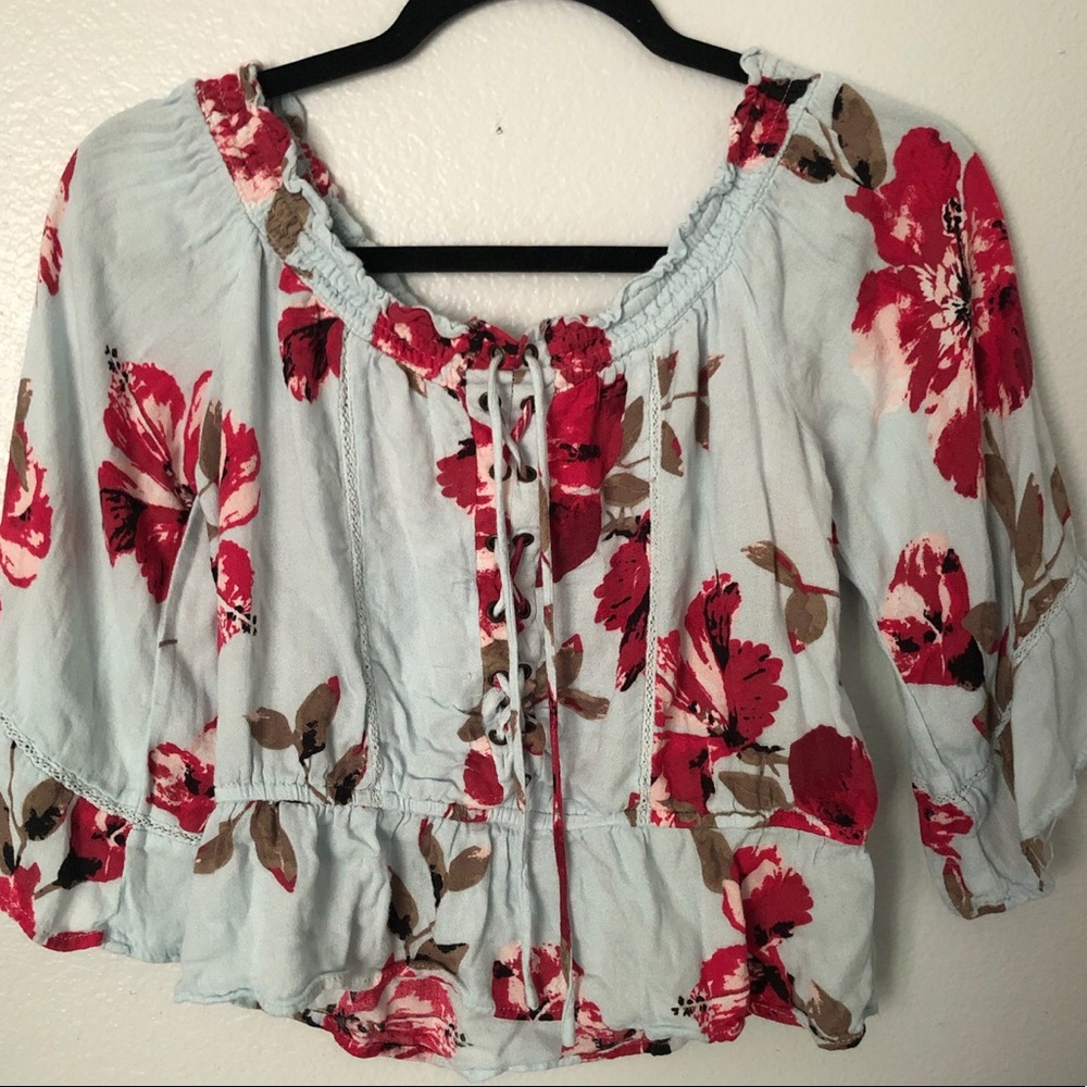 Blue, floral crop top